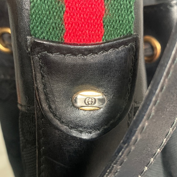 Authentic vintage Gucci black Guccism bucket bag w red diamonte interior - Picture 14 of 17